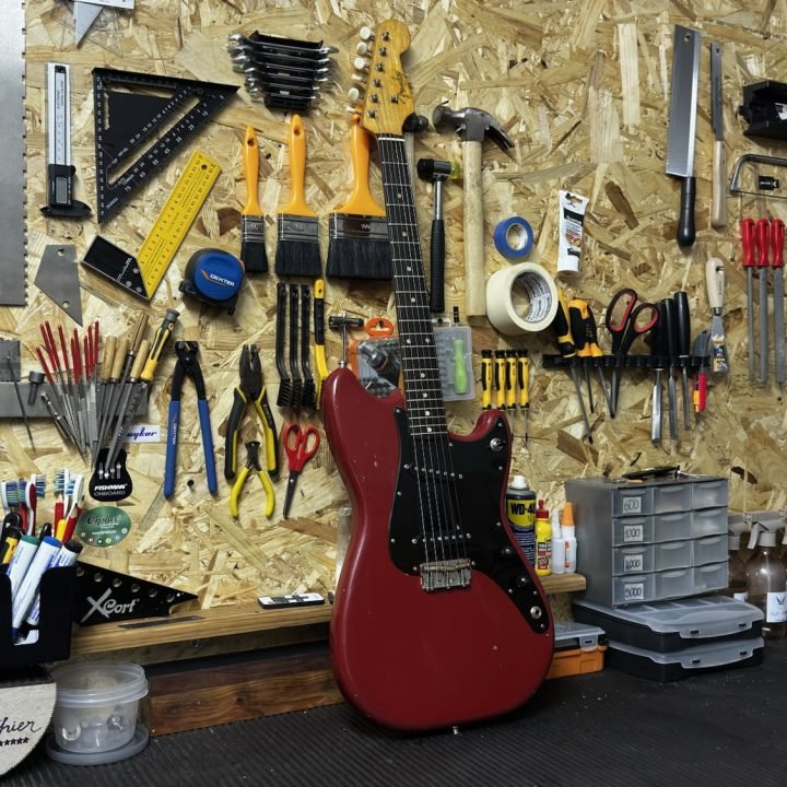 Fender Musicmaster (Mod. Duo-Sonic) Pre-CBS – Herança, Modificações e o Verdadeiro Valor de um Instrumento | Diario de pesquisa e Restauro